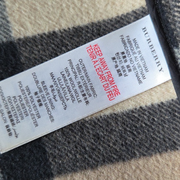 Kids Burberry Wool Duffle Coat - Picture 7 of 7